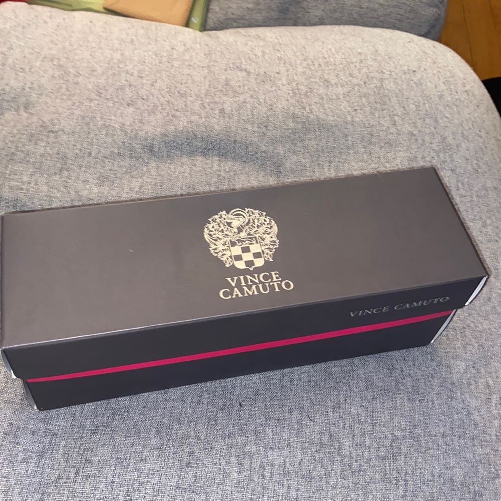 Vince camuto slides